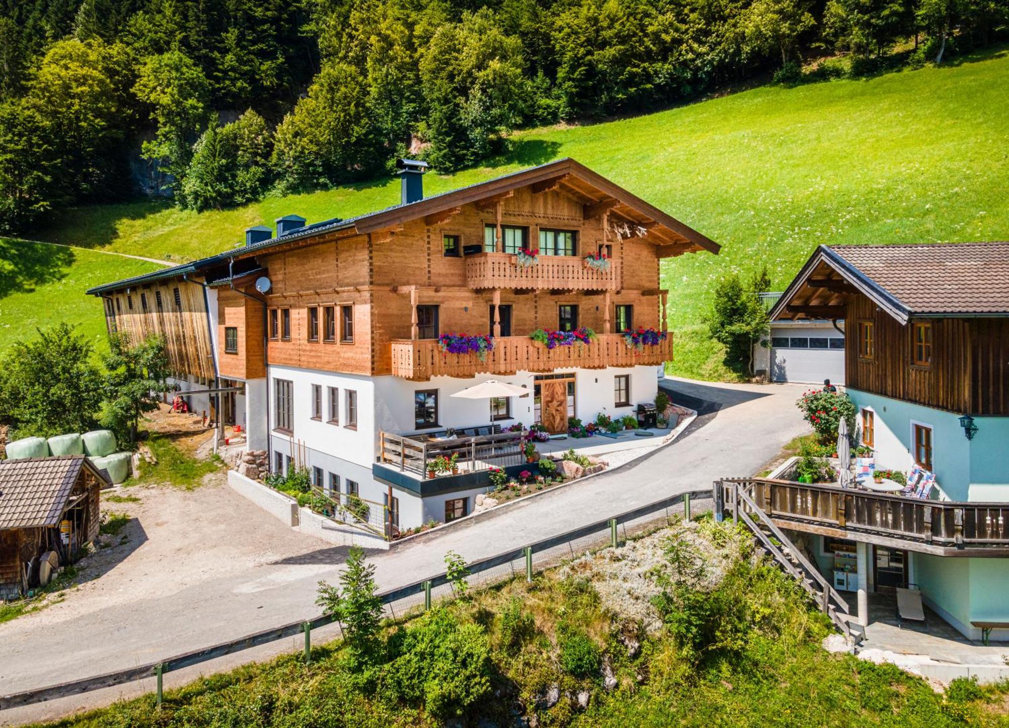 Biobauernhof Schneiderbauer Apartment Unken Exterior photo